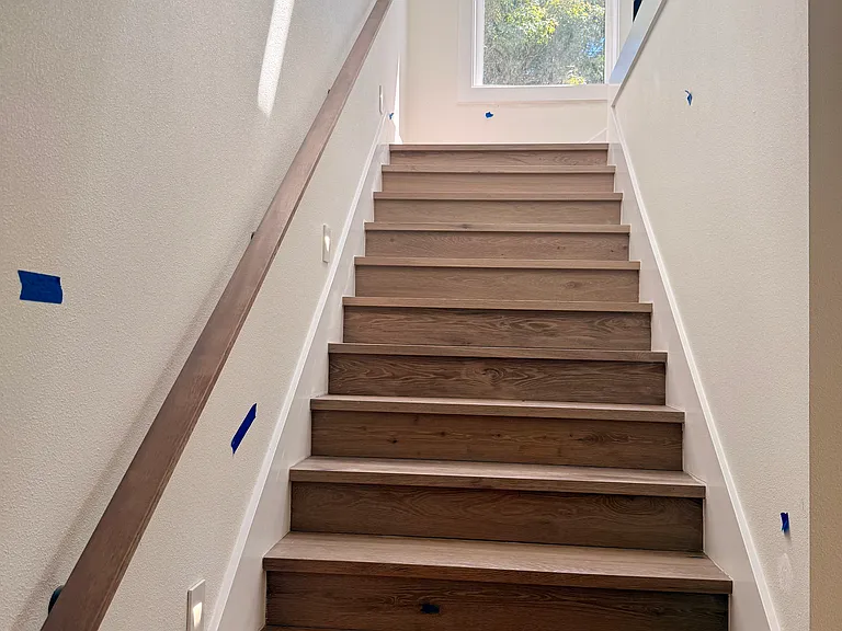 20214 NE 18th Pl #B — Photo 16