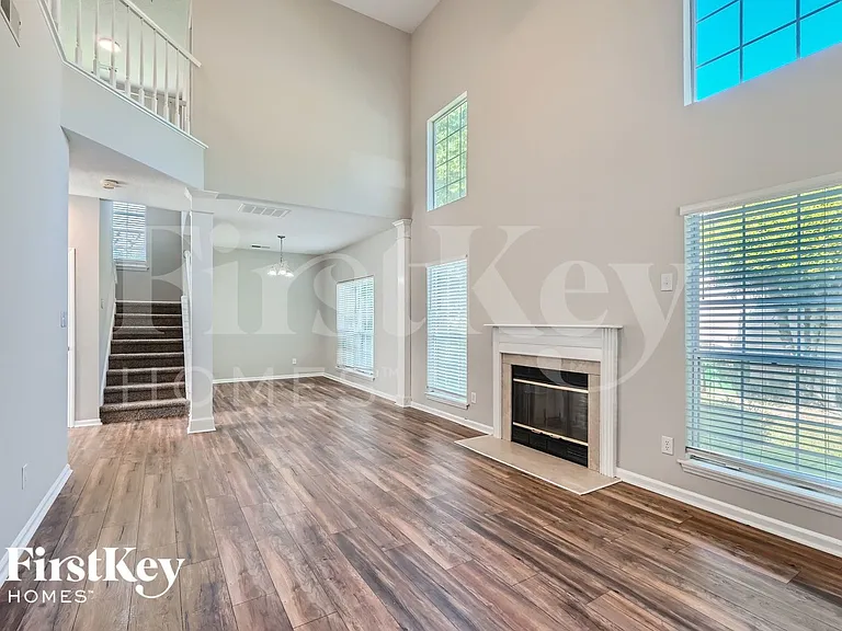 9838 Stephen Thompson Ln — Photo 5