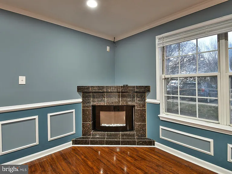 9720 Lake Pointe Ct #102 — Photo 9