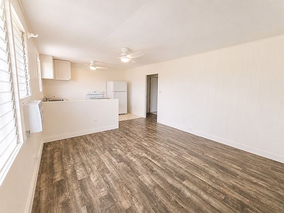 2nd image of 158A Makawao St #B