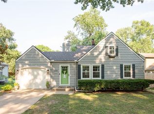 6015 Delmar St, Fairway, KS 66205