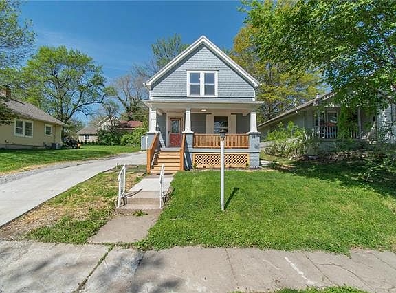 2nd image of 108 Dorsey St