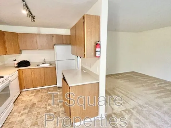 9719 Holly Dr, Everett, WA
