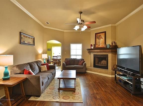 3rd image of 241 Miss Ellie Ln