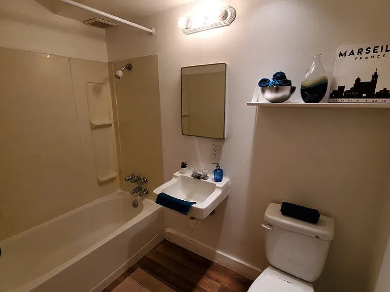 801 E Harrison St #405 — Photo 7