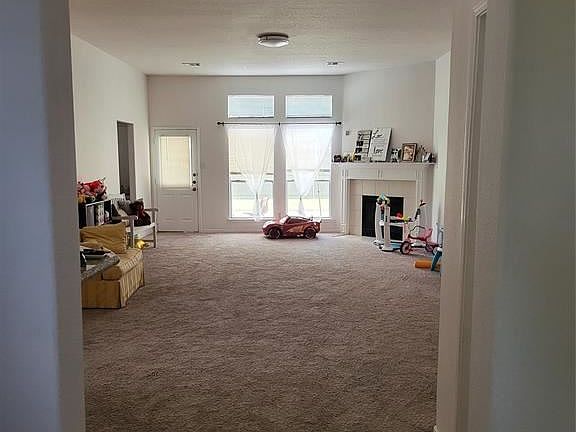 3rd image of 13827 Mansor Dr