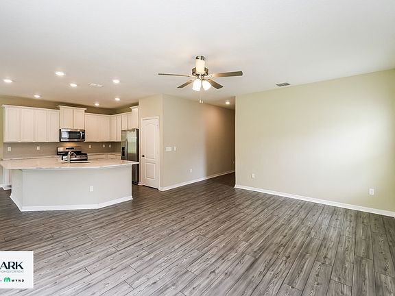 4th image of 337 Fellbrook Dr