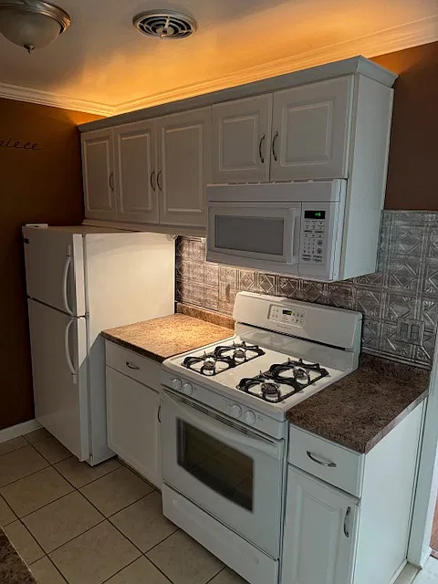 2 bed, 950 sqft, $1,250 — Photo 4