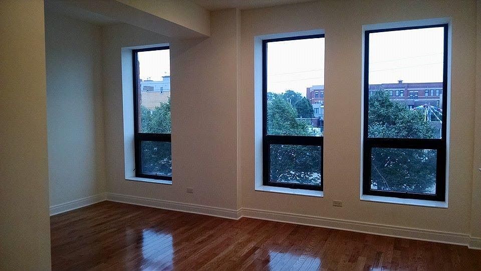 1st image of 520 N Ashland Ave #2
