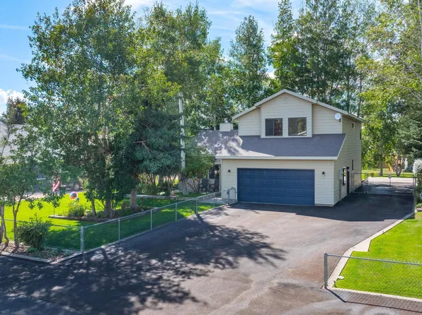 4375 N Meadow Ln, Oakley, UT 84055