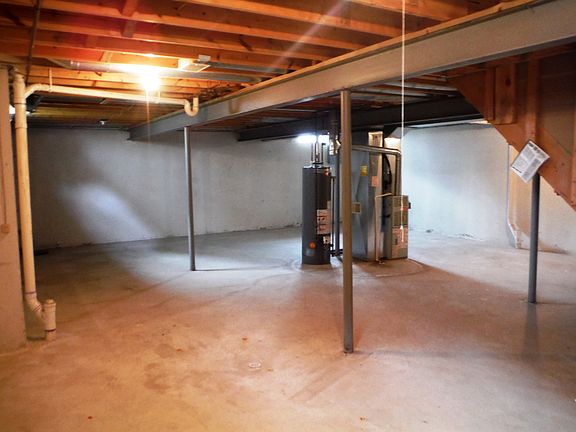 4th image of 17419 Westgrove Dr