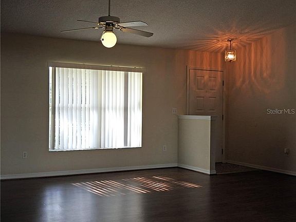4th image of 35040 Queens Way