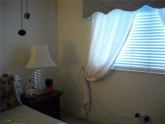 3rd image of 5901 NW 61st Ave APT 312