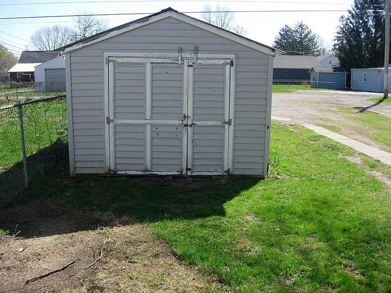 721 S Blanchard St — Photo 15