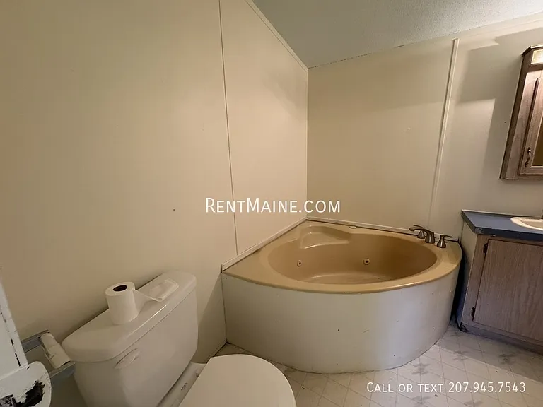 25 Morton Ave #A3 — Photo 11