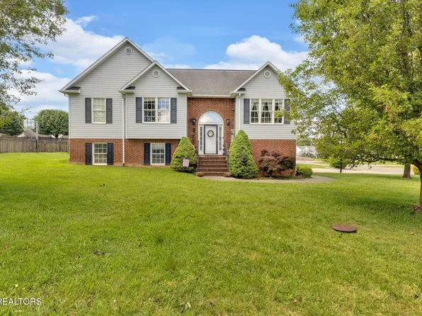 440 Grey Fox Dr, Church Hill, TN 37642