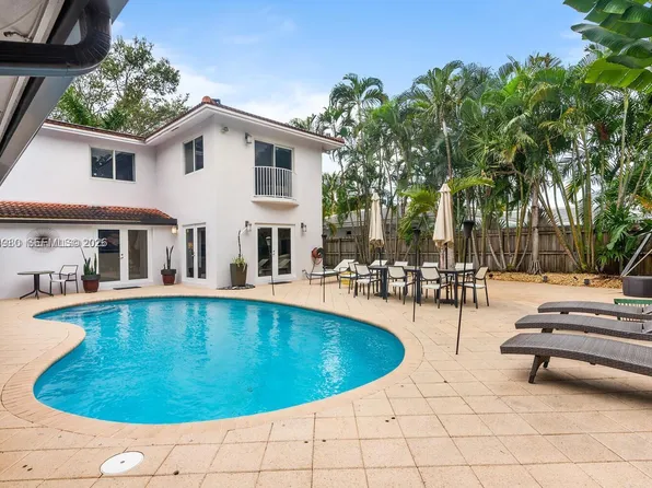 4101 Bayview Dr, Fort Lauderdale, FL 33308