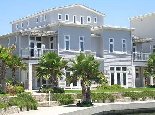 2nd image of 3700 Island Moorings Pkwy APT 14