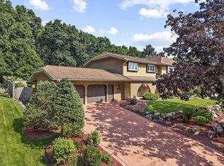 6207 Indian Mound Drive, Mcfarland, WI 53558