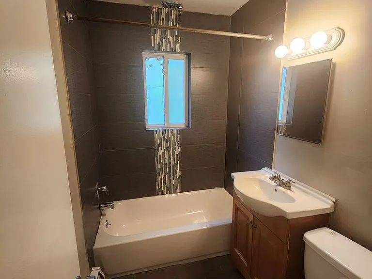 Wallingford South Apartments — Photo 5