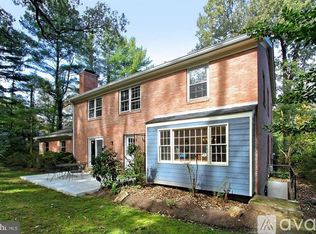 3311 Goldsboro Pl, Falls Church, VA 22042