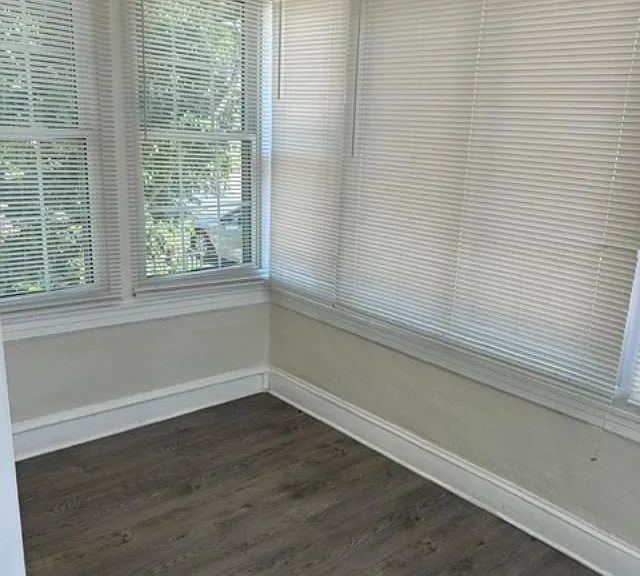 820 Greenhill Rd — Photo 2