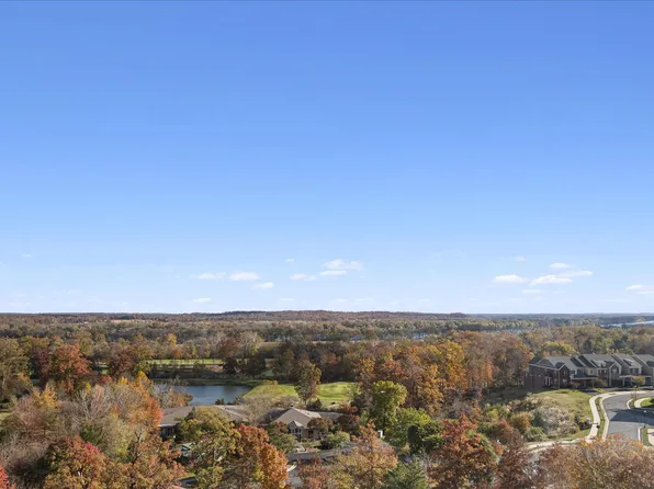 19385 Cypress Ridge Ter Unit 907, Leesburg, VA 20176