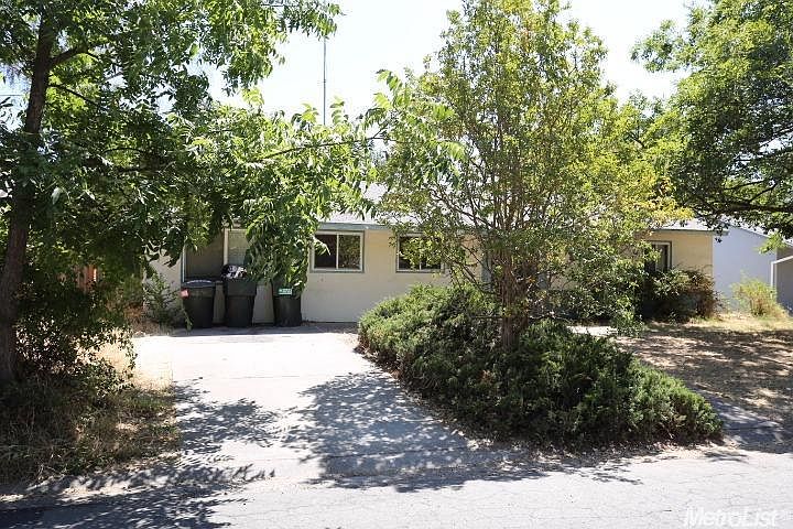 2nd image of 1436 Rushden Dr