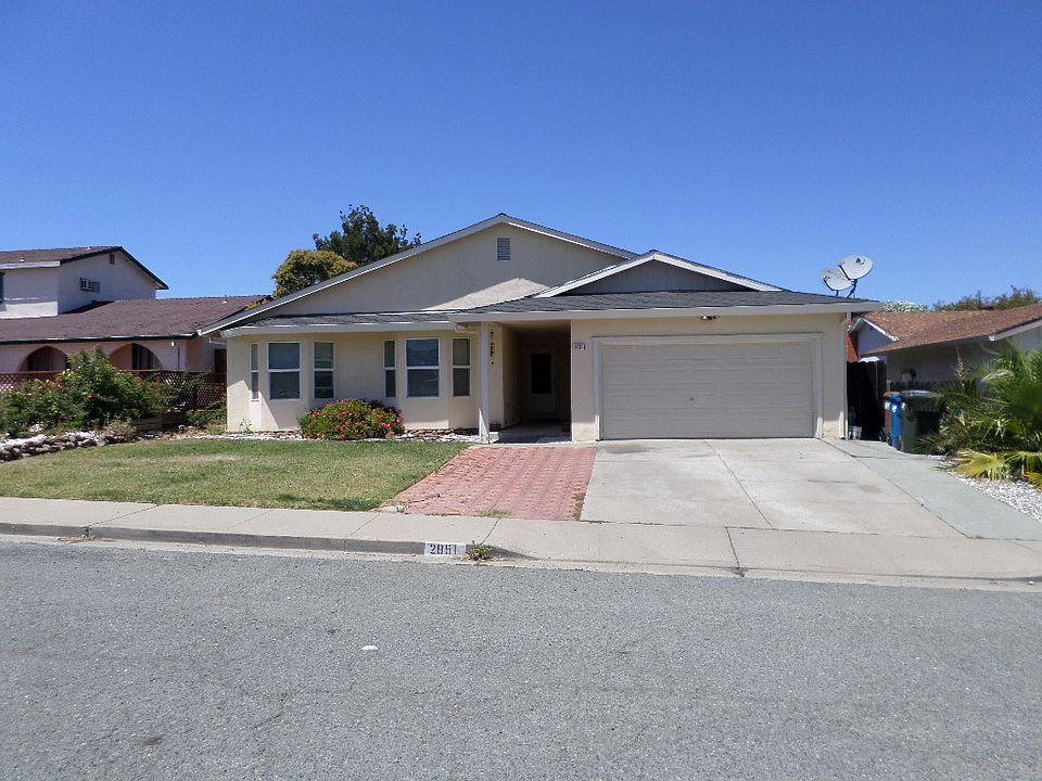 1st image of 2851 Seville Cir