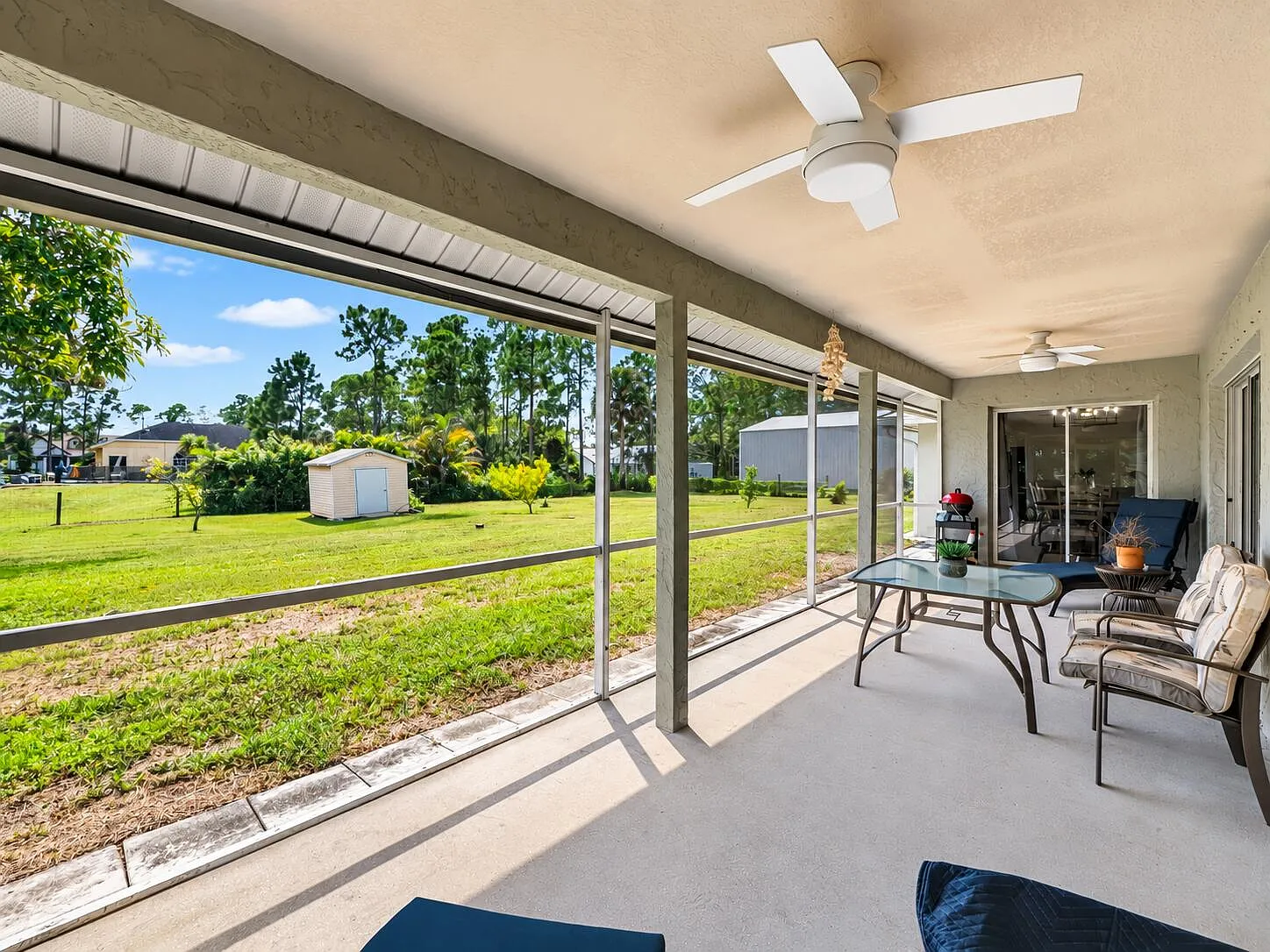 3 bed, 2.0 bath, 2062 sqft, $3,900 — Photo 4