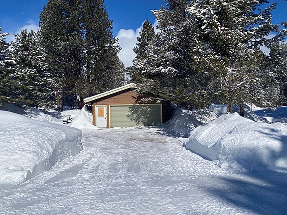 3rd image of 115 E Prospectors Dr