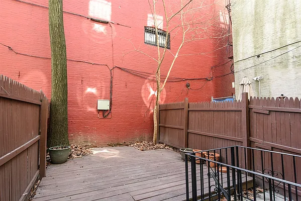 Sold by Corcoran | media 6