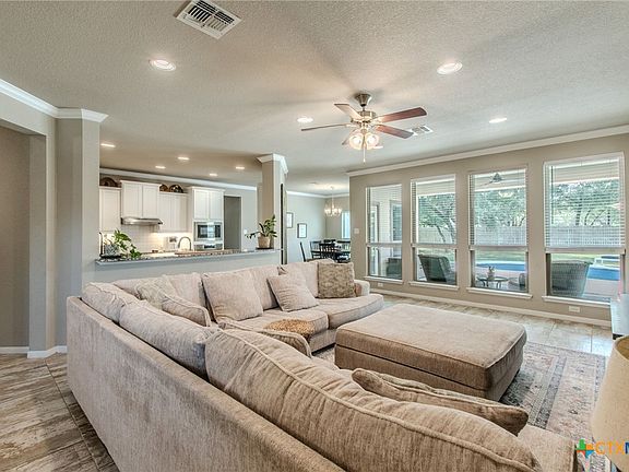 2nd image of 206 Lasata Ln