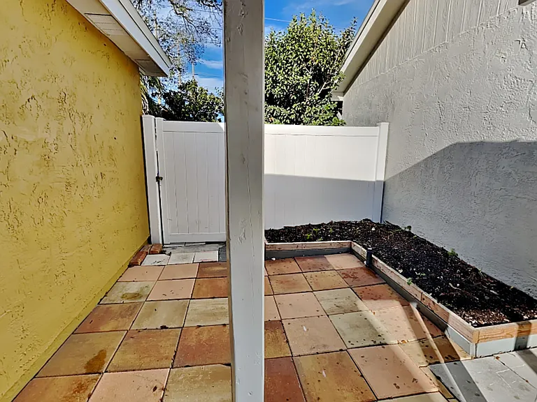 502 San Gabriel Ct — Photo 17
