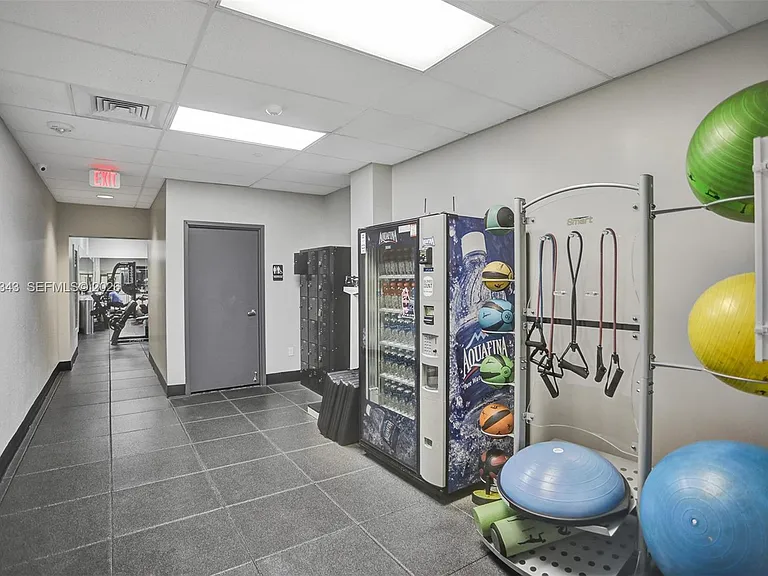 2501 S Ocean Dr #1105 — Photo 43