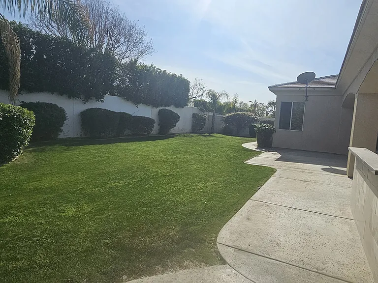 10 Champagne Cir — Photo 29