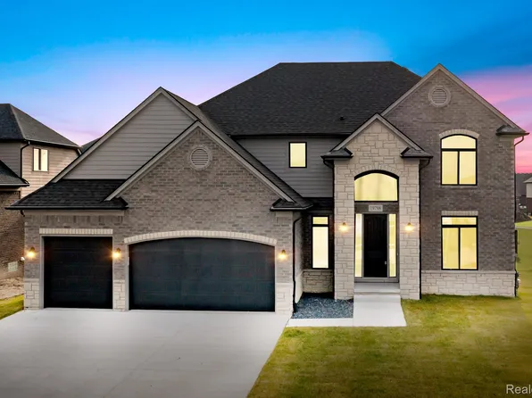 19840 Tranquility Dr, Macomb, MI 48042