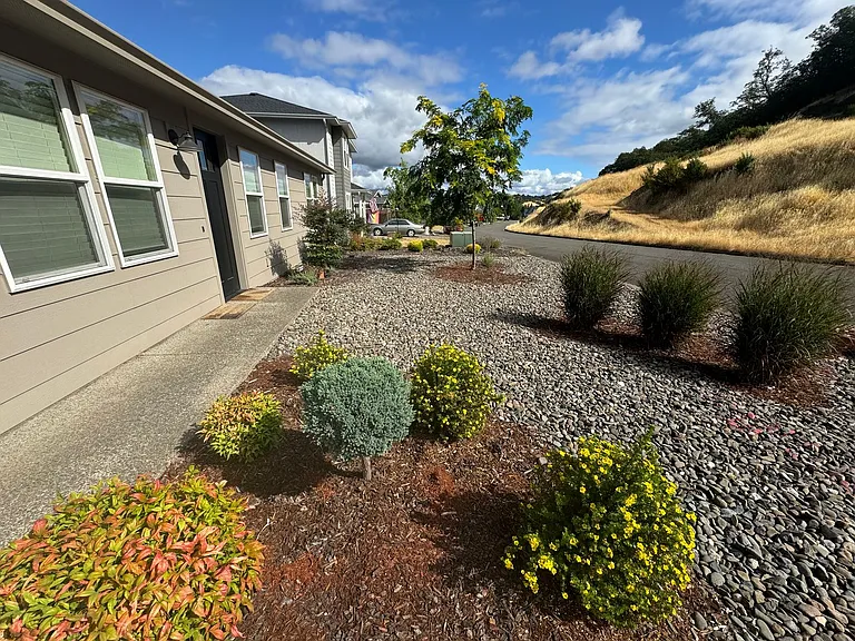 654 N View Dr — Photo 14