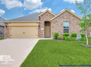 10418 Twisting Springs Dr, Aubrey, TX 76227