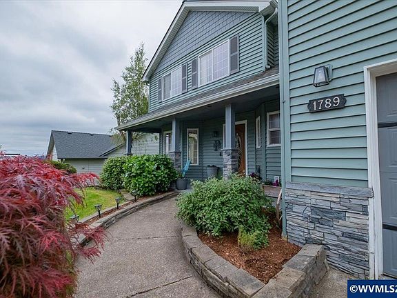 4th image of 1789 SW Boxwood Ln