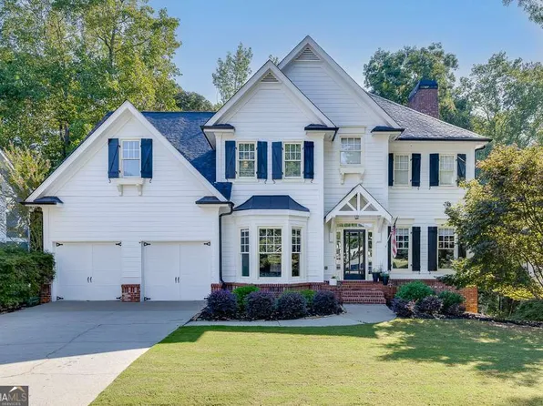 5979 Grand Loop Rd, Sugar Hill, GA 30518