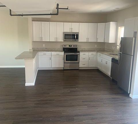 3rd image of 6635 Clayton Ave