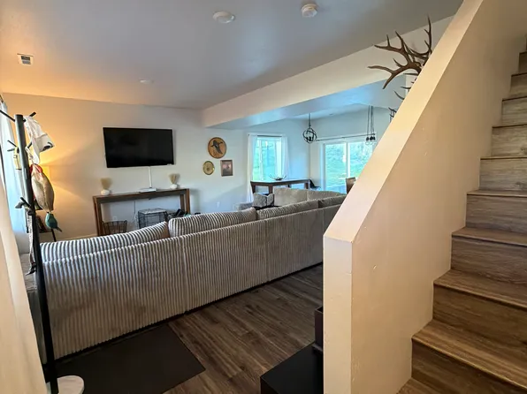 7060A Shaver Dr, Missoula, MT 59803