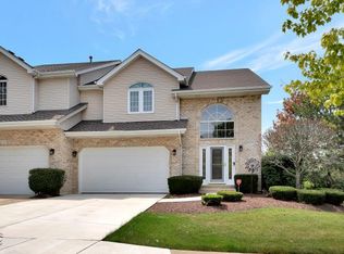 12754 Marian Dr, Lemont, IL 60439