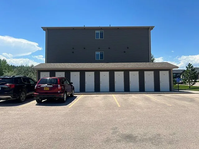 1 bed, 711 sqft, $1,050 — Photo 2