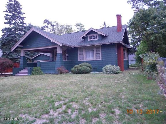 2nd image of 2212 Peck St