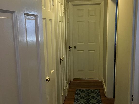 4th image of 2 Auburn Ct Unit 3-2C