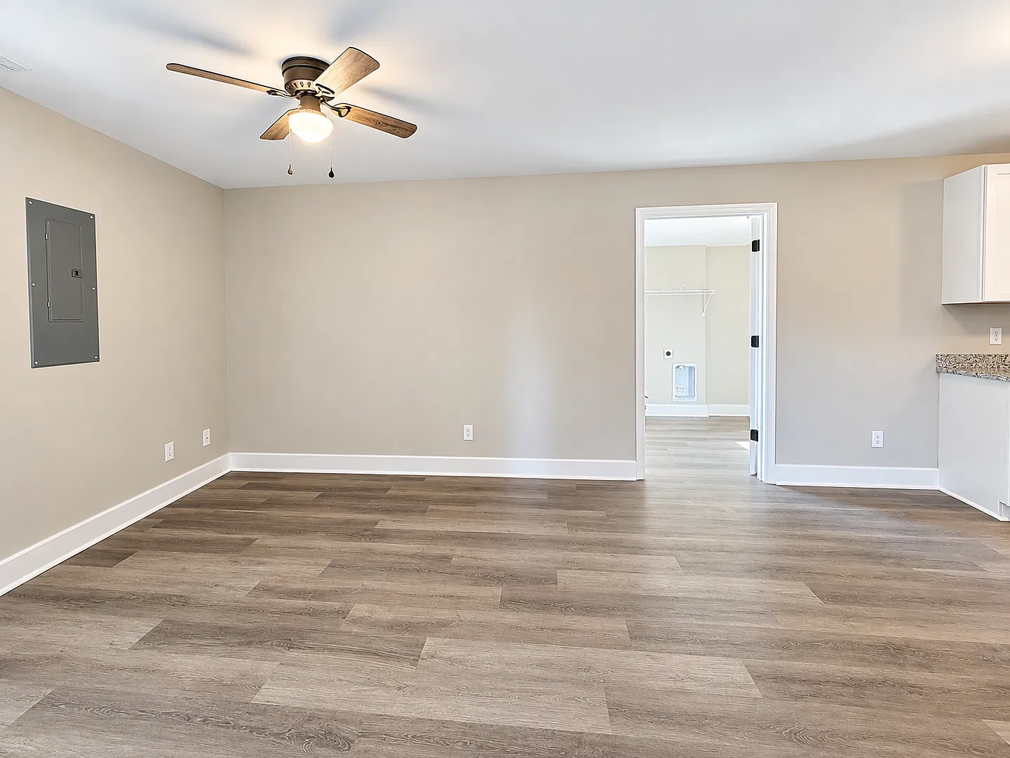 Duplex for Rent — Photo 4
