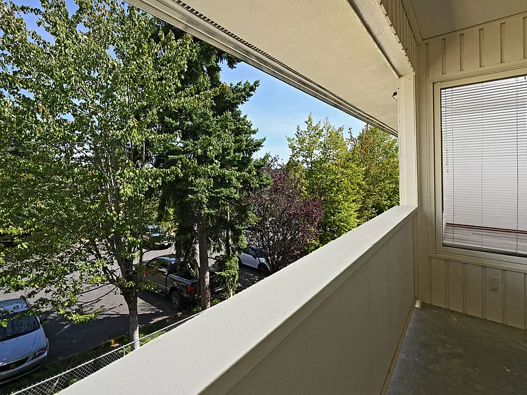 10705-10707 Des Moines Memorial Dr — Photo 4