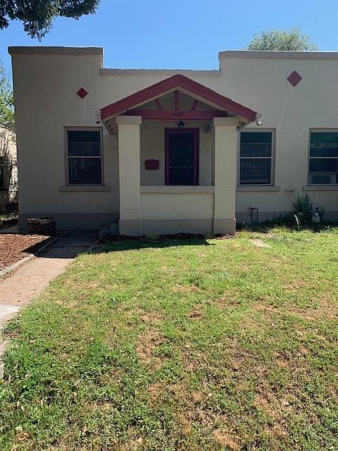 Front of duplex.